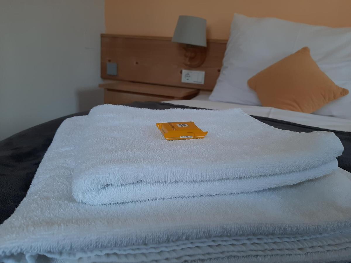 Hotel Landgasthof Frankenstern 괴스바인슈타인 외부 사진